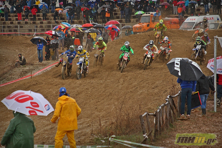 Η μάχη με τους αντιπάλους και τη λάσπη αρχίζει...