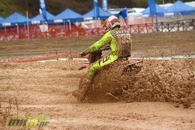 Απορία: Με τη μοτοσικλέτα τρέχει ο αναβάτης;