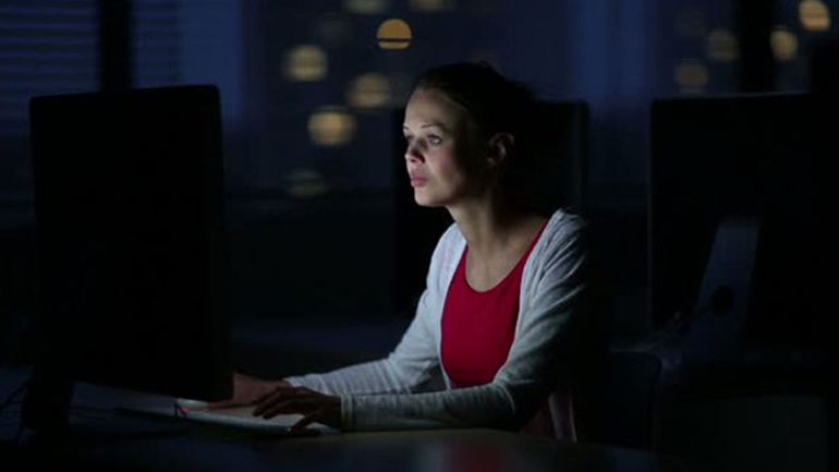 Η πολύωρη εργασία αυξάνει τον κίνδυνο καρδιοπάθειας