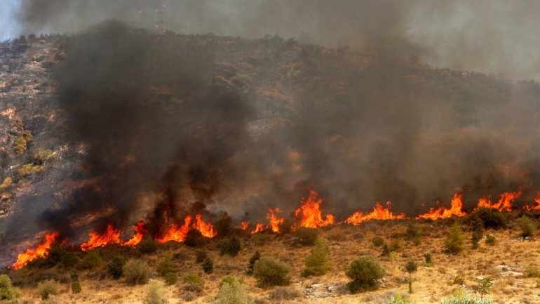 Ηλικιωμένος κάηκε ζωντανός καίγοντας χόρτα στον Ωρωπό