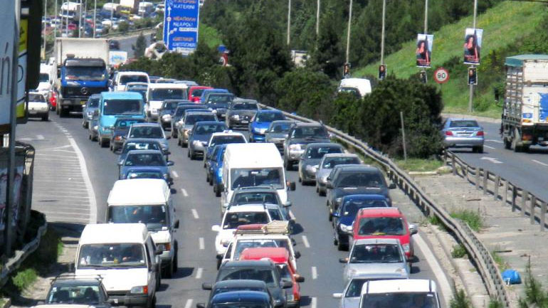 Θεσσαλονίκη: Τροχαίο στον Περιφερειακό πριν από λίγο – Ένας σοβαρά τραυματίας