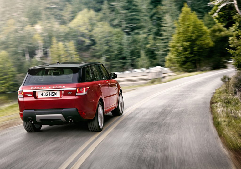 Η τελευταία γενιά έχει πολύ καλή συμπεριφορά στο δρόμο γεγονός που οφείλεται και στο μειωμένο βάρος...