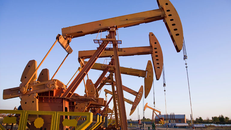 Έπεσε η τιμή του πετρελαίου μετά τη σταθεροποίηση των τιμών στα βασικά αγαθά