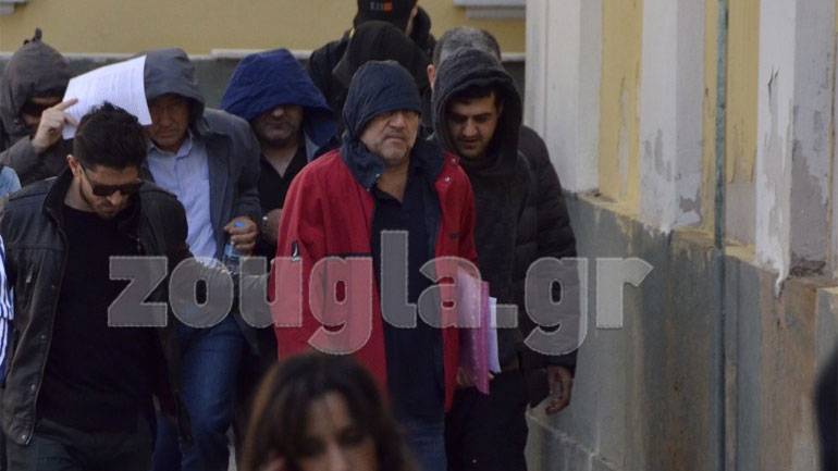 Προφυλακιστέοι ένας Ιρακινός και ένας Έλληνας για το κύκλωμα διακίνησης μεταναστών