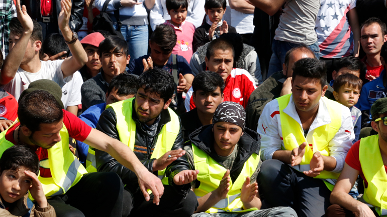 Περισσότεροι από 5.000 μετανάστες και πρόσφυγες στον Πειραιά