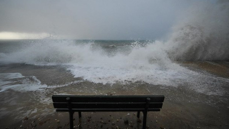 Προβλήματα από τους νοτιάδες στα Χανιά