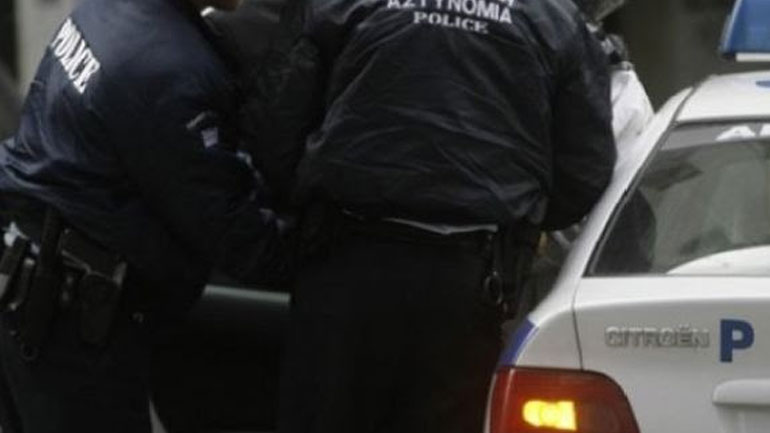 Λαμία: Ο επιδειξίας κατέληξε στο Τμήμα