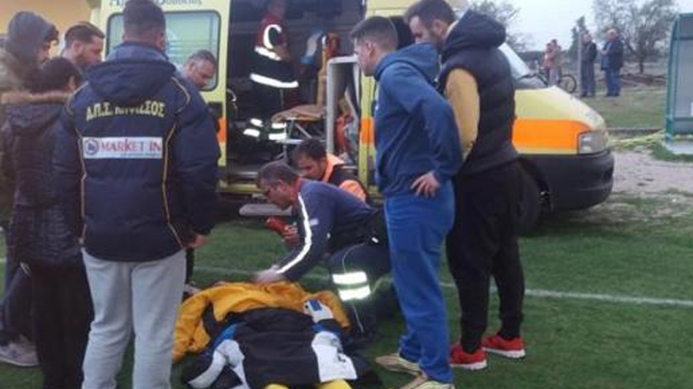 Φθιώτιδα: Οπαδός μπήκε στο γήπεδο και χτύπησε ποδοσφαιριστή
