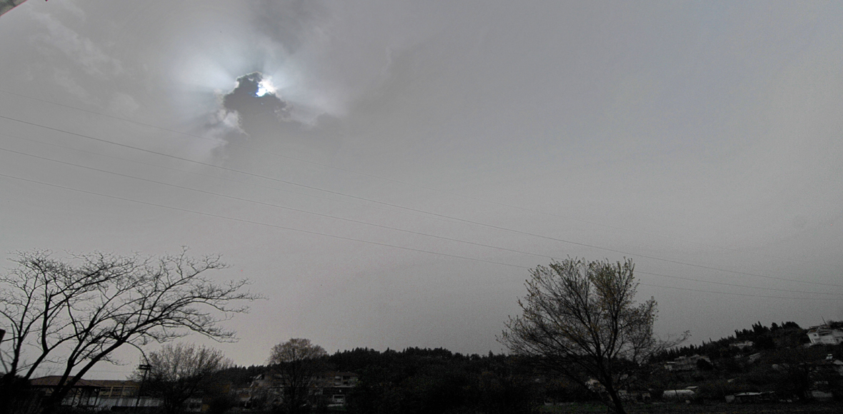 Αφρικανική σκόνη σκεπάζει τον ελληνικό ήλιο