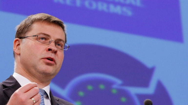 Ντομπρόβσκις: Η Ελλάδα πρέπει να πετύχει τους στόχους ανεξάρτητα από το προσφυγικό