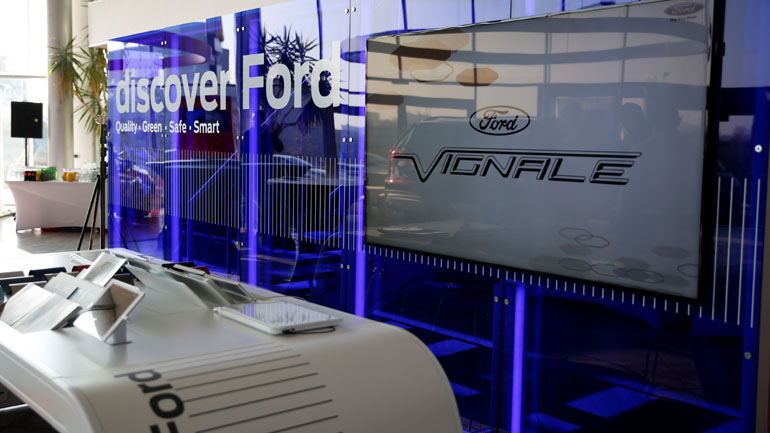 Στα καταστήματα Ford Store οι πελάτες ζουν μια μοναδική εμπειρία