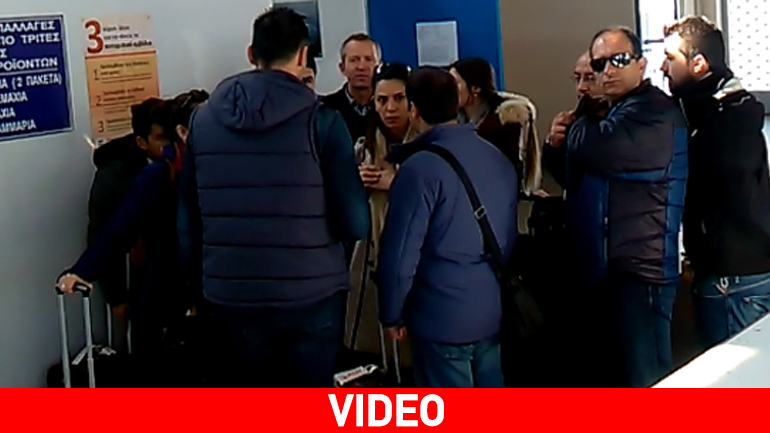 Έφτασαν στη Λέσβο οι 10 Τούρκοι επιτηρητές για τους μετανάστες