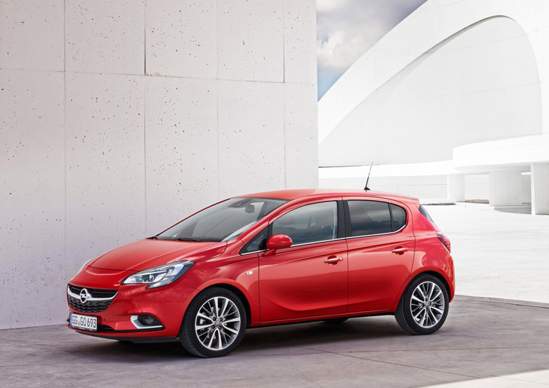 H τιμή των 10.990 ευρώ αφορά στην 5θυρη έκδοση...