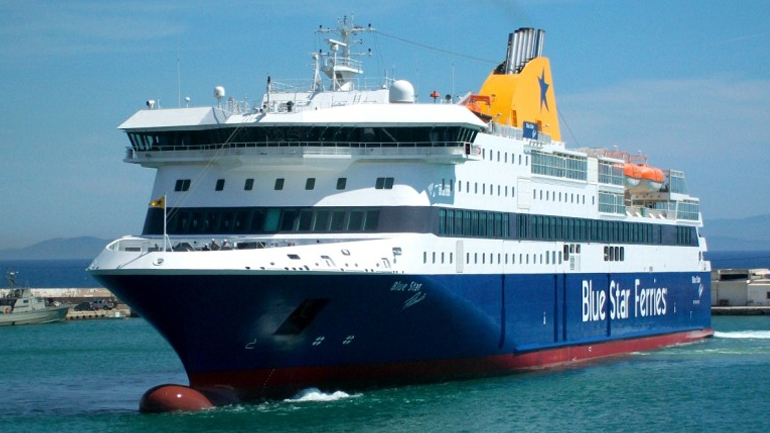 Στο λιμάνι του Λαυρίου εκτάκτως το «Βlue Star Patmos»