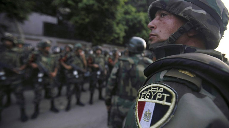 Αίγυπτος: Ο στρατός σκότωσε «60 τρομοκράτες» στη χερσόνησο του Σινά