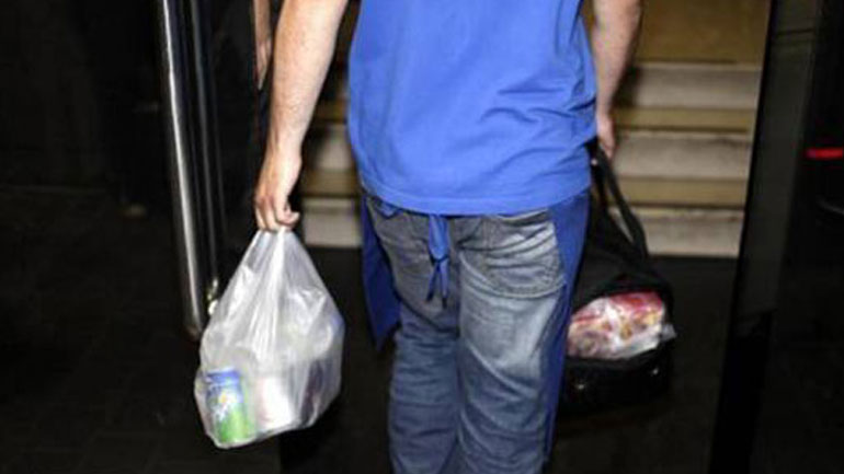 Λάρισα: Πήγε να ληστέψει ντελιβερά με ψεύτικο πιστόλι