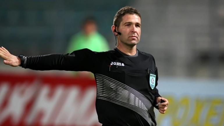 Άργησαν να πληρώσουν τους διαιτητές και το παιχνίδι ματαιώθηκε!