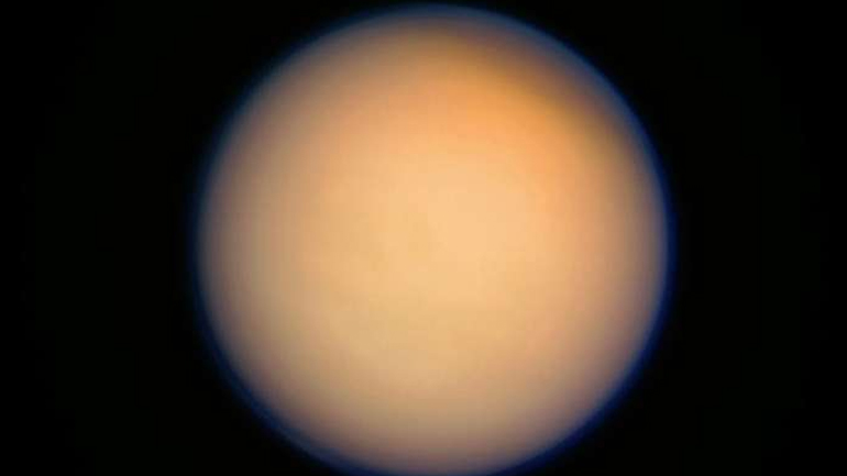 Το μεγαλύτερο βουνό στον Τιτάνα έχει ύψος 3.337 μέτρα!