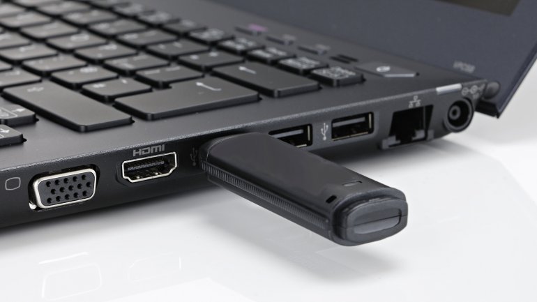 Νέο malware που κλέβει δεδομένα και διαδίδεται μέσω USB συσκευών