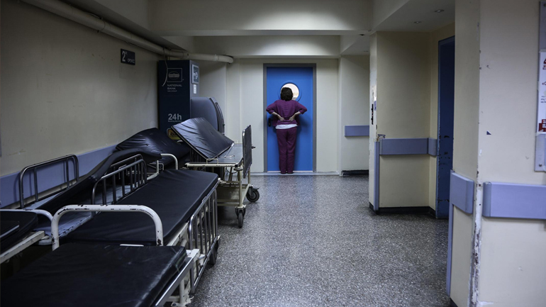 Κρήτη: Χειροπέδες σε… μαϊμού αποκλειστικές νοσοκόμες