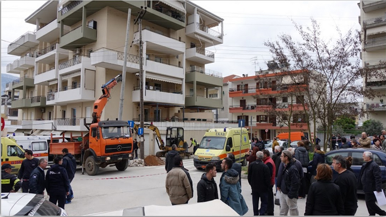 Ιωάννινα: Σοβαρός τραυματισμός δύο τεχνικών της ΔΕΗ που έπαθαν ηλεκτροπληξία σε κολόνα