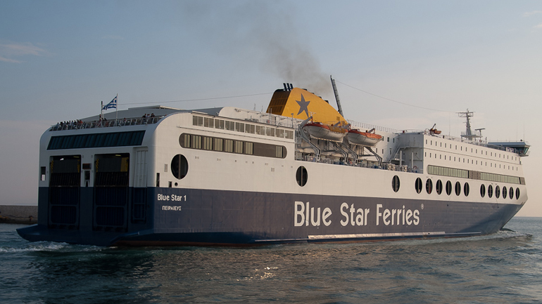 Λιμάνι Πειραιά: Φάρσα το τηλεφώνημα για βόμβα στο «Blue Star 1»