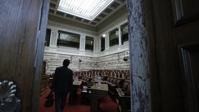 Kατατέθηκε η πρόταση εξεταστικής για θέματα δανείων κομμάτων και ΜΜΕ