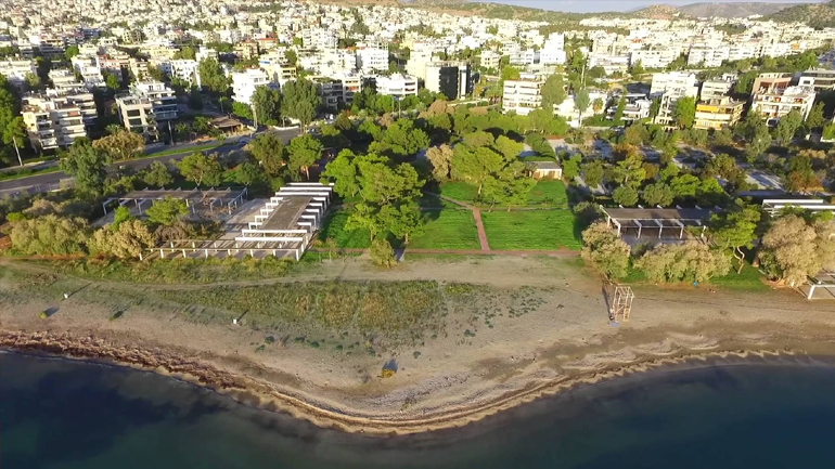 Σορός άνδρα εντοπίστηκε σε πλαζ της Βούλας