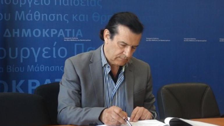 Κουράκης: Απάντησε με πρωτότυπο τρόπο σε ερωτήσεις μαθητών που παρακολουθούσαν της συνεδρίαση της Βουλής