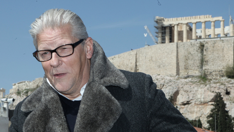 Παραιτείται ο Γιαν Φαμπρ για τα «παλλόμενα πέη»