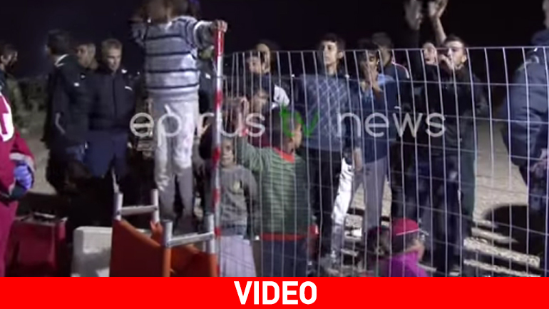 «Βρισκόμαστε σε μια φυλακή»