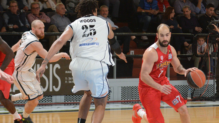 «Ίδρωσε» ο Ολυμπιακός 77-72 τον Απόλλωνα στην Πάτρα