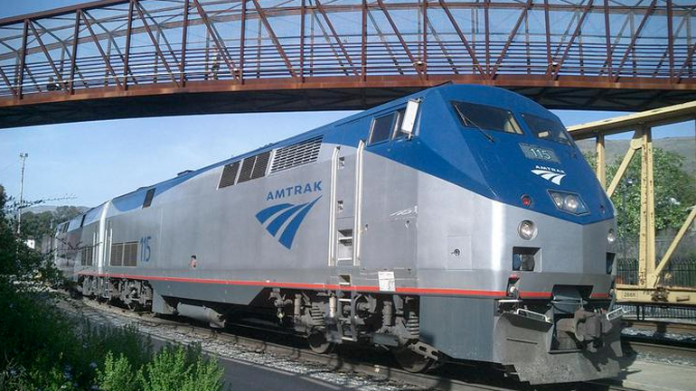 ΗΠΑ: Εκτροχιασμός τρένου στην Φιλαδέλφεια