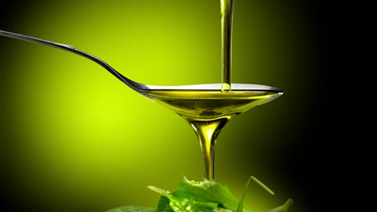 Ελαιόλαδο «μαϊμού» γέμισε τις λαϊκές και τα χωριά της Β. Ελλάδας