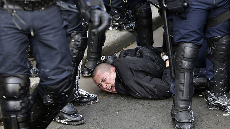 Παρίσι: 130 συλλήψεις σε επεισόδια στην πορεία για τα εργασιακά