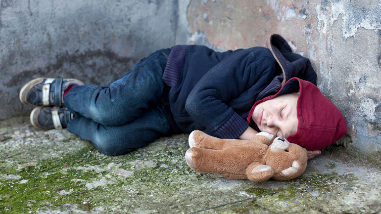 Έρευνα: Αυτοί είναι οι λόγοι για τους οποίους τα παιδιά μένουν άστεγα