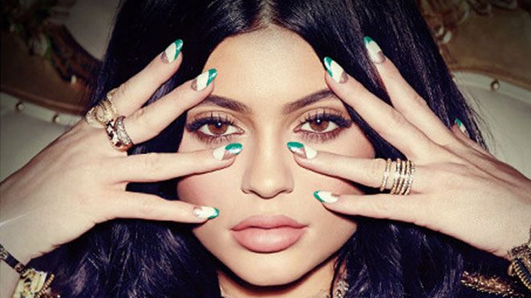 Η μόδα στα… νύχια και το σώμα της Kylie Jenner