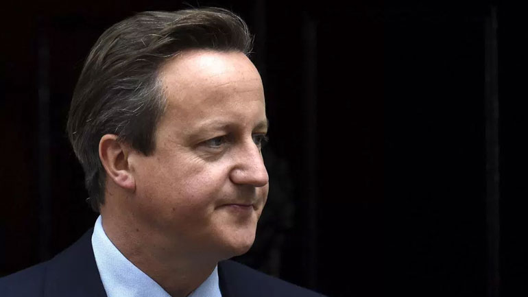 Πιέσεις στον Κάμερον για την εμπλοκή του στα Panama Papers