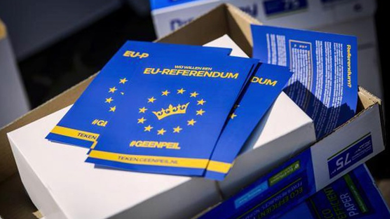 Οι ευρωσκεπτικιστές νίκησαν στο δημοψήφισμα στην Ολλανδία
