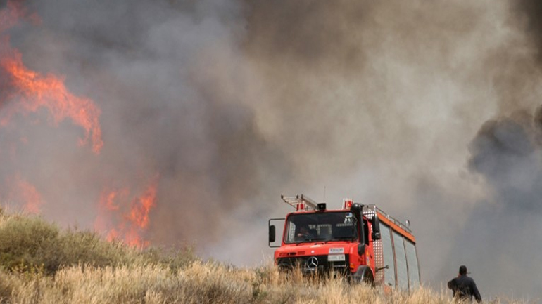Υπό μερικό έλεγχο η μεγάλη πυρκαγιά στην Ιεράπετρα