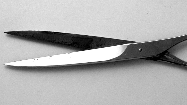 Ηράκλειο: Διαρρήκτης απείλησε αστυνομικούς με ψαλίδι