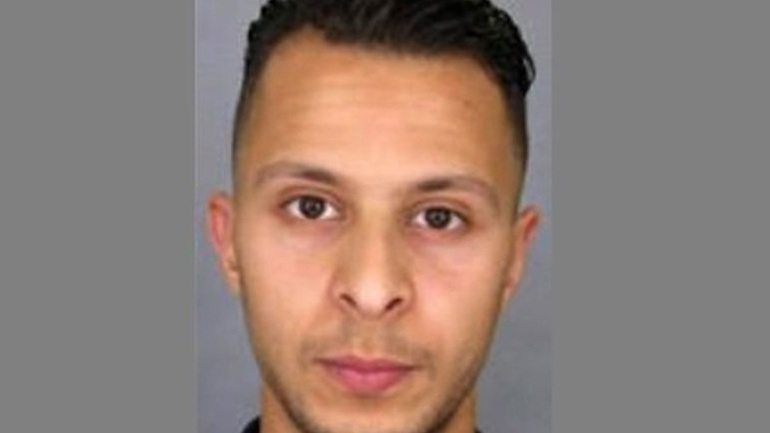 Γαλλία: Ο πατέρας του Σαλάχ Αμπντεσλάμ ελπίζει ότι ο γιος του θα μιλήσει στη δικαιοσύνη