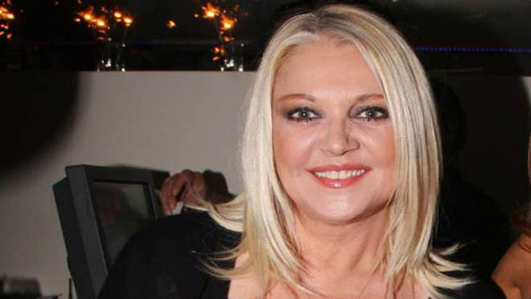 Ρούλα Κορομηλά: Δείτε την πρώτη φωτογραφία από το εντυπωσιακό πλατό της