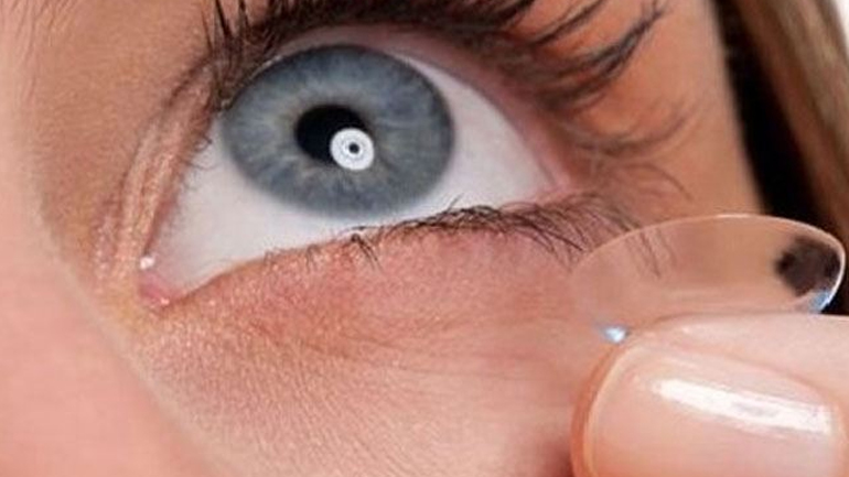 Ύπνος και φακοί επαφής: Δείτε από τι κινδυνεύετε