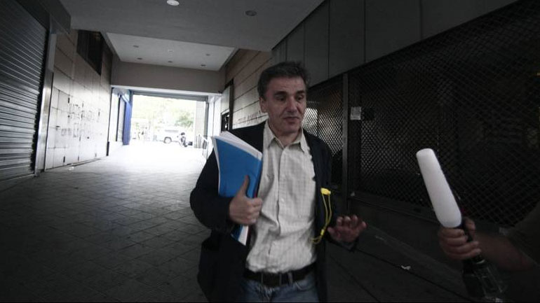 Ολονύκτιος μαραθώνιος διαπραγματεύσεων με τους θεσμούς