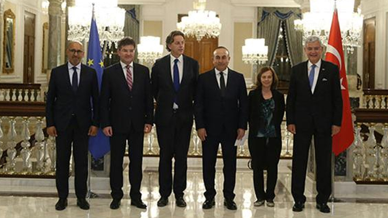 Τουρκία και Ε.Ε. εξετάζουν οδικό χάρτη του μεταναστευτικού εν όψει της διάσκεψης