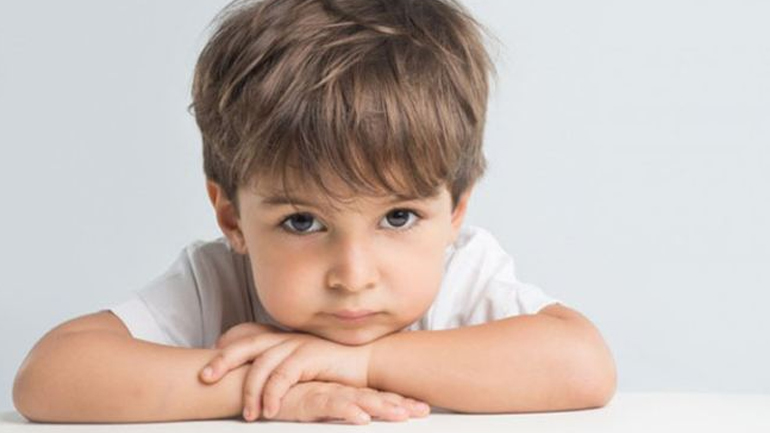 Γιατί δεν πρέπει να αναγκάζετε το παιδί σας να ζητά συγγνώμη