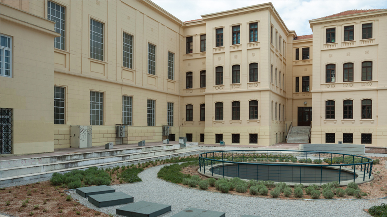 Εξάρθρωση συμμορίας που διακινούσε ναρκωτικά στο ΑΠΘ