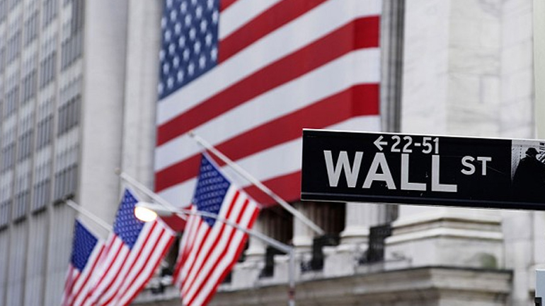 Οριακές διακυμάνσεις στη Wall Street