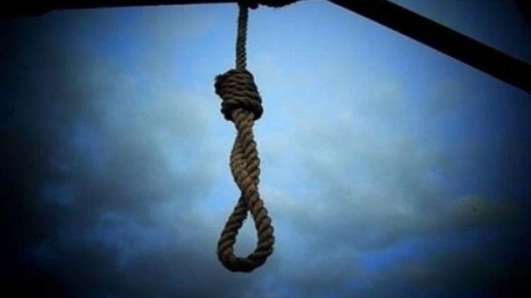 Βρήκαν 21χρονο κρεμασμένο σε δέντρο έξω από τον Αμπελώνα Βρήκαν 21χρονο κρεμασμένο σε δέντρο έξω από τον Αμπελώνα